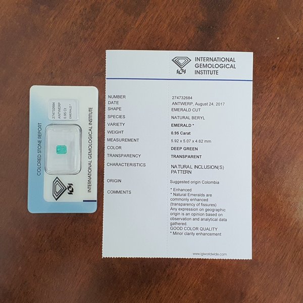 https://ekszeraukcio-ng-production-product.s3.eu-central-1.amazonaws.com/7233640a-7fa6-49e6-b26b-65b3979204ea_thumbnail