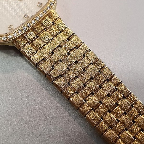 https://ekszeraukcio-ng-production-product.s3.eu-central-1.amazonaws.com/74512eb0-d883-4891-9386-b79baef89097_thumbnail