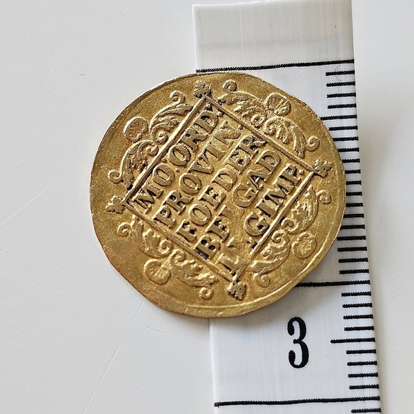 https://ekszeraukcio-ng-production-product.s3.eu-central-1.amazonaws.com/7b39d79a-d8a5-454d-88df-8960e03abe3a_thumbnail