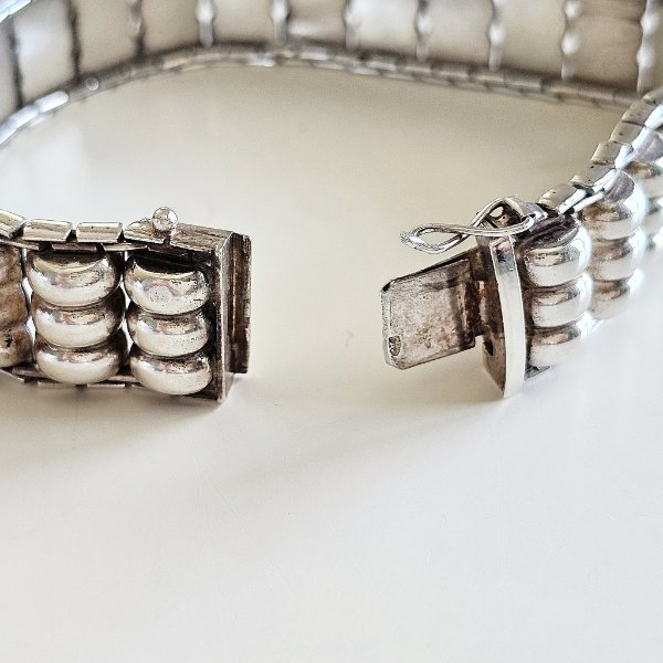 https://ekszeraukcio-ng-production-product.s3.eu-central-1.amazonaws.com/7b988639-7e78-4174-9ddf-acf9ca274cff_thumbnail