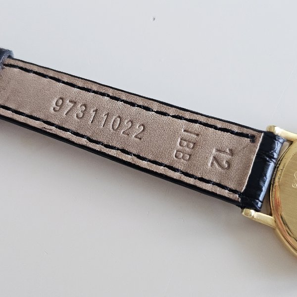 https://ekszeraukcio-ng-production-product.s3.eu-central-1.amazonaws.com/7fc73fbb-e341-4eed-ba38-cf2415205239_thumbnail