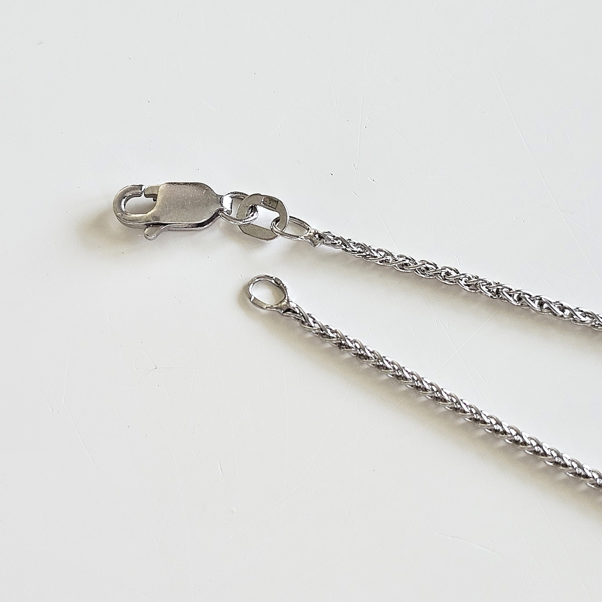https://ekszeraukcio-ng-production-product.s3.eu-central-1.amazonaws.com/82fc4a74-86e7-4263-9342-e3697d68575f