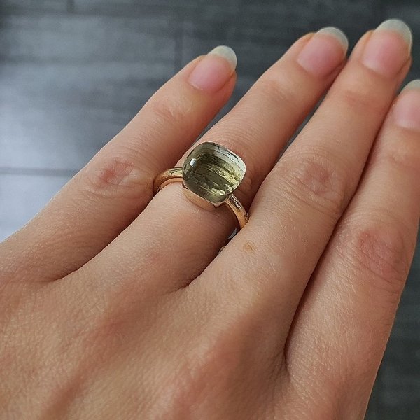 https://ekszeraukcio-ng-production-product.s3.eu-central-1.amazonaws.com/889282f0-f8e0-46f1-96a5-f459cfadcf6d_thumbnail