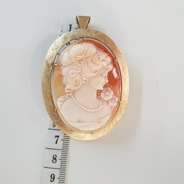 https://ekszeraukcio-ng-production-product.s3.eu-central-1.amazonaws.com/8c207395-391a-4af7-9ce0-106ba9c6da93_thumbnail