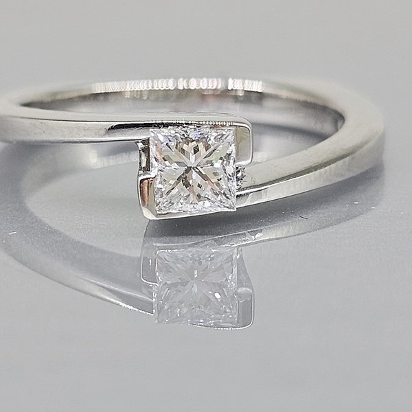 https://ekszeraukcio-ng-production-product.s3.eu-central-1.amazonaws.com/8e4f090f-f60a-46f0-a231-c71a03050cfc_thumbnail