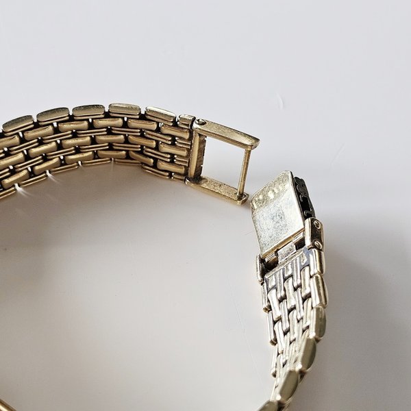https://ekszeraukcio-ng-production-product.s3.eu-central-1.amazonaws.com/8f6eff0d-959b-4a93-b176-ce192c0d6bcf_thumbnail