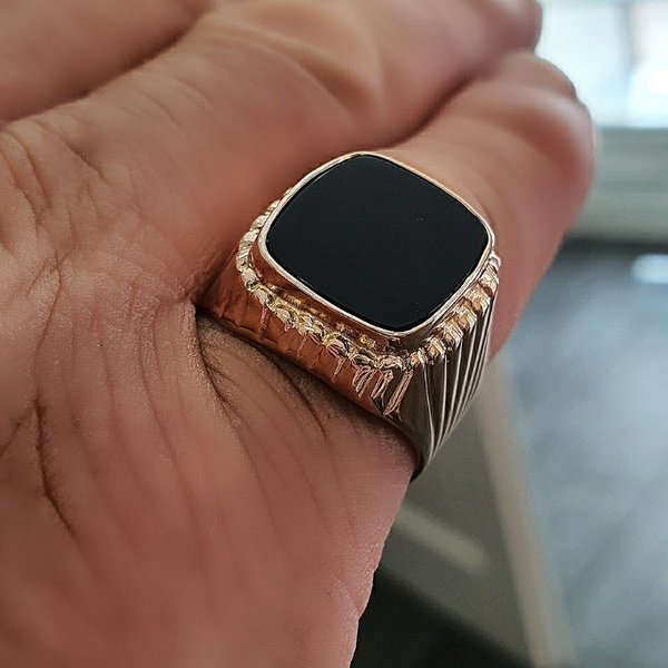 https://ekszeraukcio-ng-production-product.s3.eu-central-1.amazonaws.com/914859cb-5982-4d5a-9618-59294144eccc_thumbnail