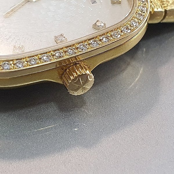 https://ekszeraukcio-ng-production-product.s3.eu-central-1.amazonaws.com/93cfda77-147b-4497-87d5-44d637486a19_thumbnail