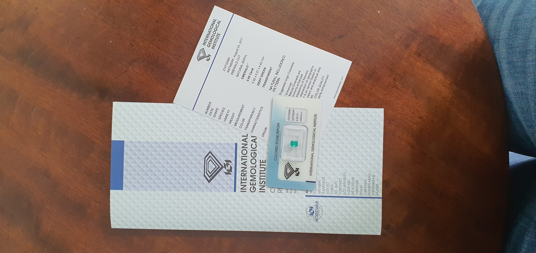 https://ekszeraukcio-ng-production-product.s3.eu-central-1.amazonaws.com/94b8584a-15c5-4e50-a613-20326e4a0bda