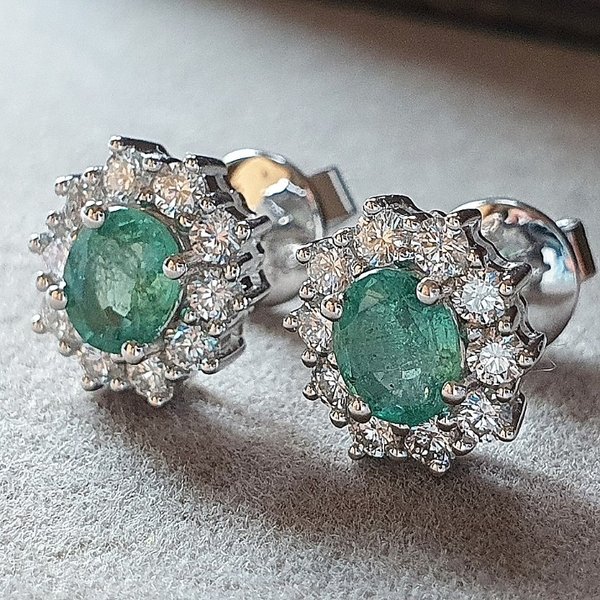 https://ekszeraukcio-ng-production-product.s3.eu-central-1.amazonaws.com/951eb29b-8909-4958-8fe8-42aabb959077_thumbnail