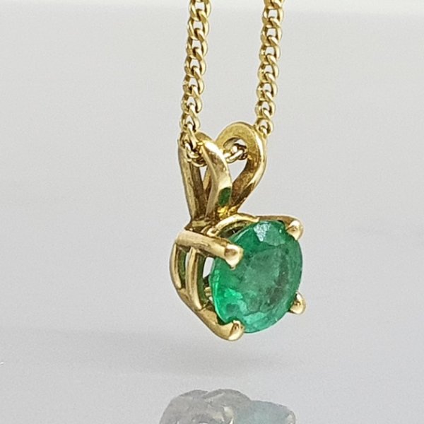 https://ekszeraukcio-ng-production-product.s3.eu-central-1.amazonaws.com/9640c645-e57f-47fb-be2a-cb9727267485_thumbnail