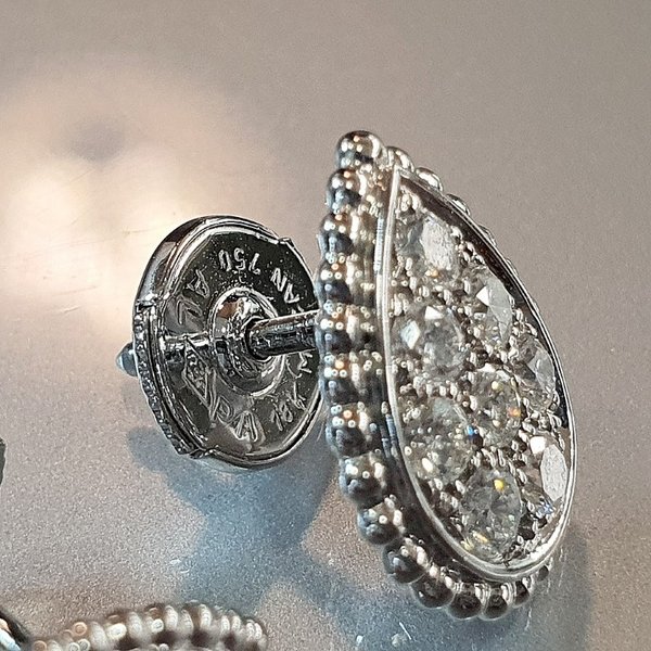 https://ekszeraukcio-ng-production-product.s3.eu-central-1.amazonaws.com/a039d2cf-0d7f-4d9b-b0a6-34a468e237a6_thumbnail