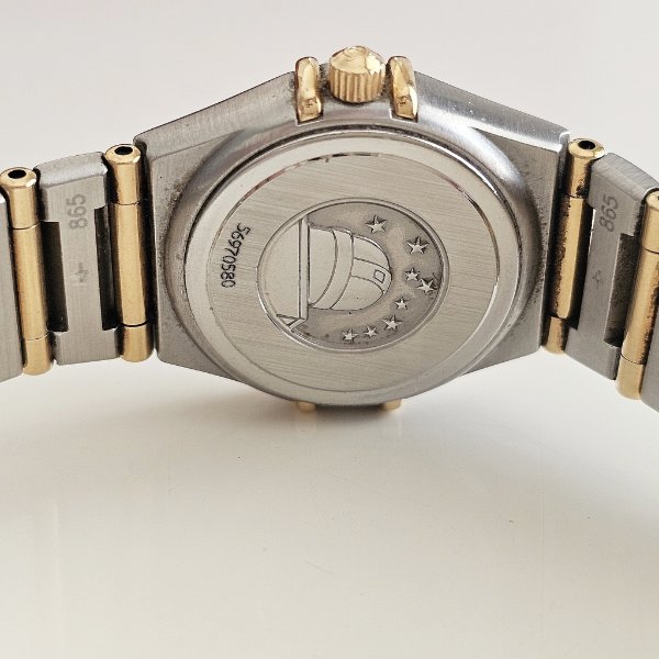 https://ekszeraukcio-ng-production-product.s3.eu-central-1.amazonaws.com/a629bcb6-8caa-461b-85f7-7767eac84acf_thumbnail
