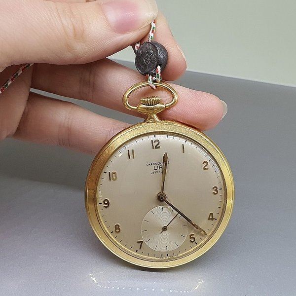 https://ekszeraukcio-ng-production-product.s3.eu-central-1.amazonaws.com/a7c606d4-0d46-401b-adf5-6e2ff5476628_thumbnail