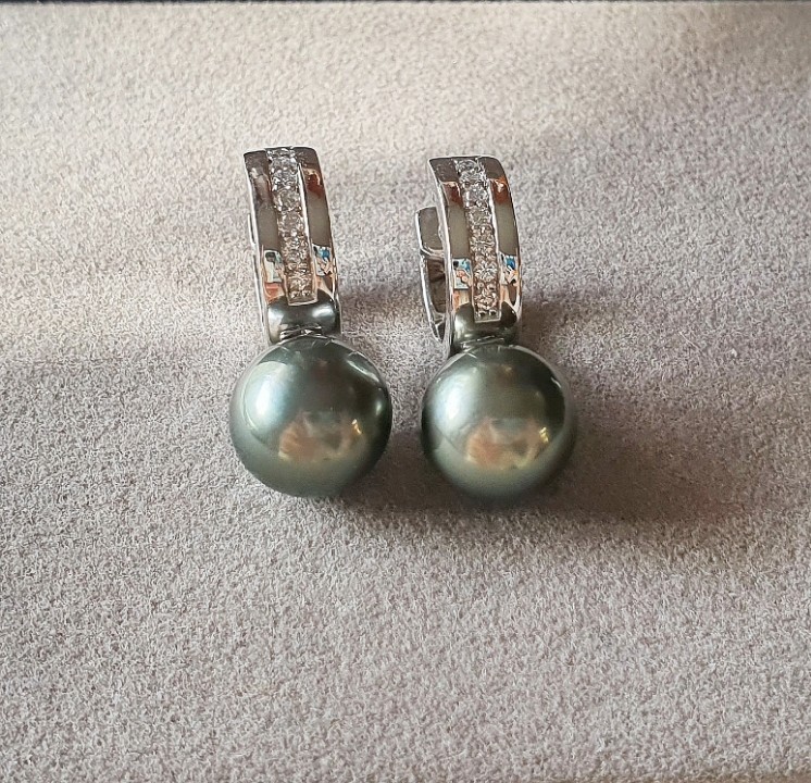 https://ekszeraukcio-ng-production-product.s3.eu-central-1.amazonaws.com/aabe3ad2-d410-4a67-8630-05d6f8abf74c