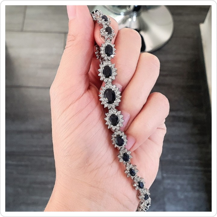 https://ekszeraukcio-ng-production-product.s3.eu-central-1.amazonaws.com/ab7cf6c1-407e-481e-86ed-e8a96e0c9edf