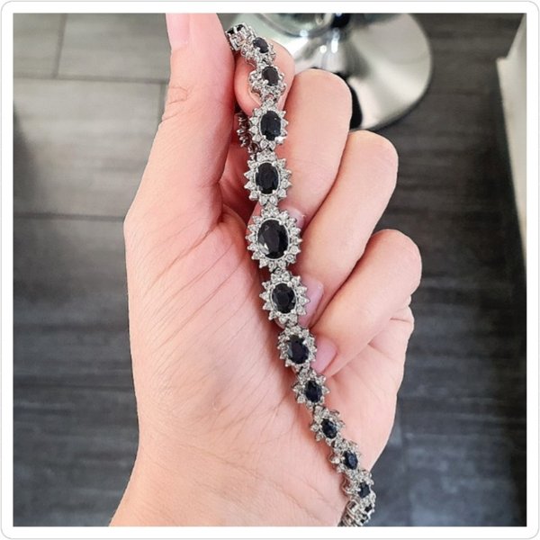 https://ekszeraukcio-ng-production-product.s3.eu-central-1.amazonaws.com/ab7cf6c1-407e-481e-86ed-e8a96e0c9edf_thumbnail
