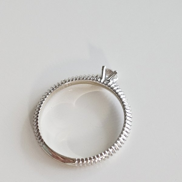 https://ekszeraukcio-ng-production-product.s3.eu-central-1.amazonaws.com/ad77a176-c68e-4eaa-90ab-9a4371d52d6a_thumbnail