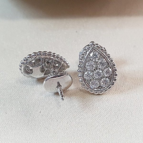 https://ekszeraukcio-ng-production-product.s3.eu-central-1.amazonaws.com/b1189116-c4f4-44d8-a6e8-13b7f83f018b_thumbnail