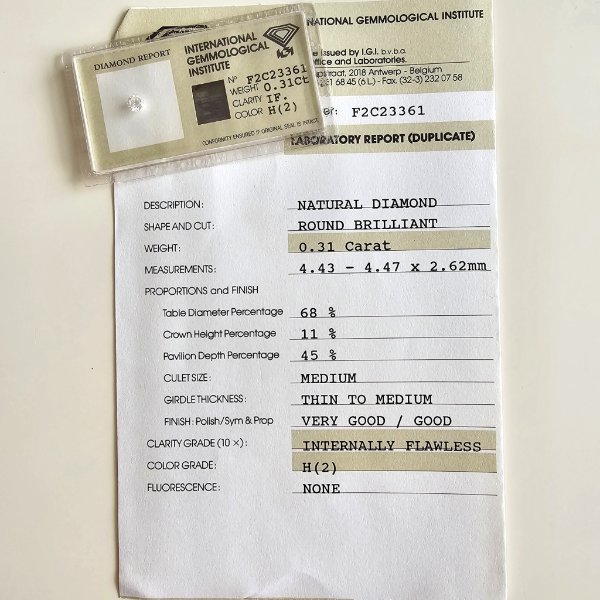https://ekszeraukcio-ng-production-product.s3.eu-central-1.amazonaws.com/b133a262-c3fa-43a9-8ce2-b712612a2d04_thumbnail