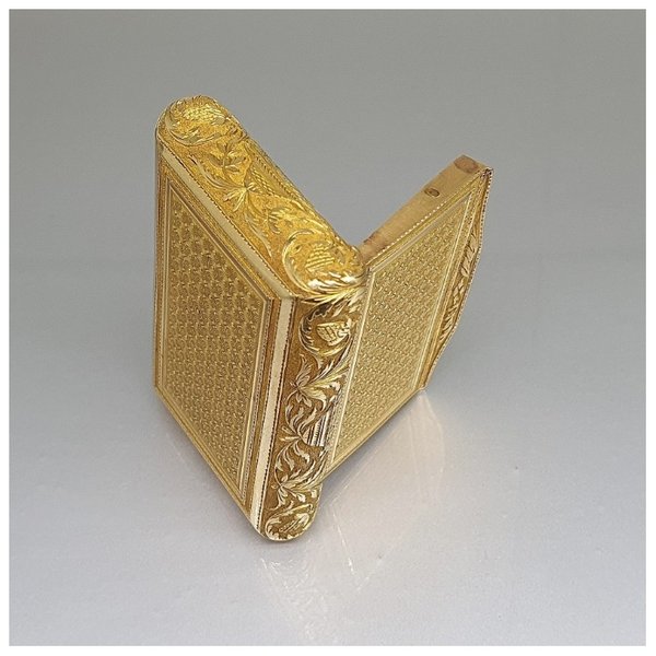 https://ekszeraukcio-ng-production-product.s3.eu-central-1.amazonaws.com/b2be4e61-d085-4a2d-9964-e9afcad5ee83_thumbnail