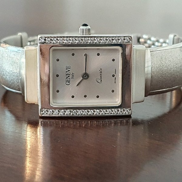 https://ekszeraukcio-ng-production-product.s3.eu-central-1.amazonaws.com/b44f4102-226d-4a33-9b8a-86942b9ca159_thumbnail