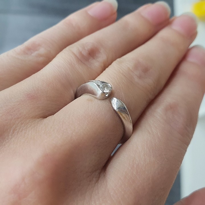 https://ekszeraukcio-ng-production-product.s3.eu-central-1.amazonaws.com/b553e69b-f814-4a8d-9e87-273d40f38e53