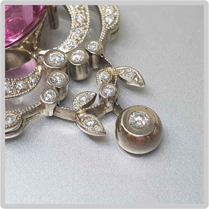 https://ekszeraukcio-ng-production-product.s3.eu-central-1.amazonaws.com/babaf56a-c86e-4d2f-9ed4-51de50beb5eb