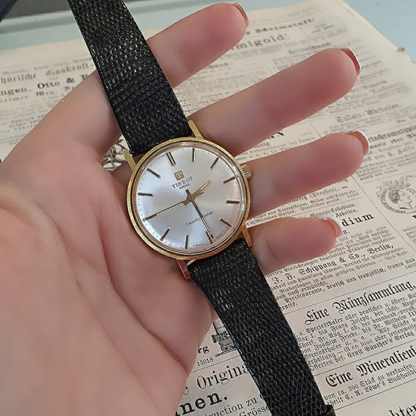 https://ekszeraukcio-ng-production-product.s3.eu-central-1.amazonaws.com/bc4bb536-8af9-4e6c-a80b-d38a2ed8ea00_thumbnail