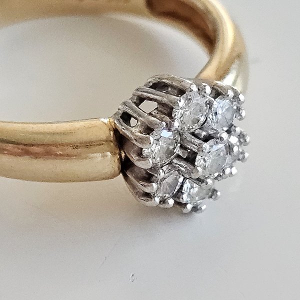 https://ekszeraukcio-ng-production-product.s3.eu-central-1.amazonaws.com/c0f38e54-8217-419f-bcb3-8b8c77e014b9_thumbnail
