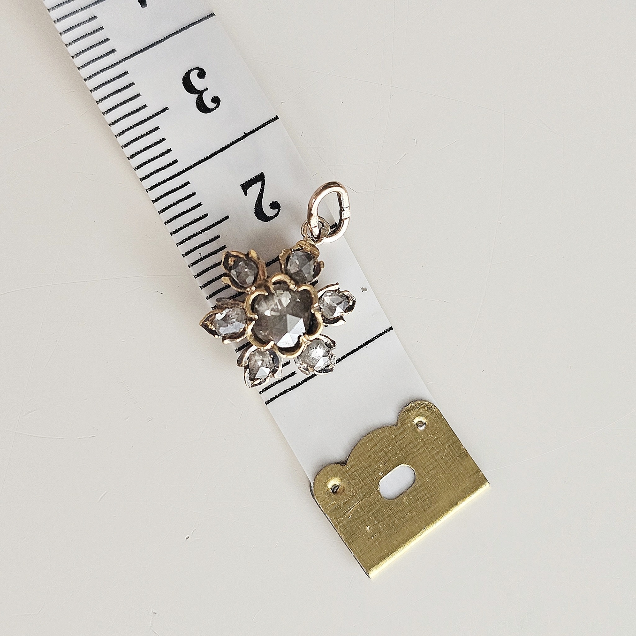 https://ekszeraukcio-ng-production-product.s3.eu-central-1.amazonaws.com/c15d03d2-8081-4235-b689-7caf71a1858f
