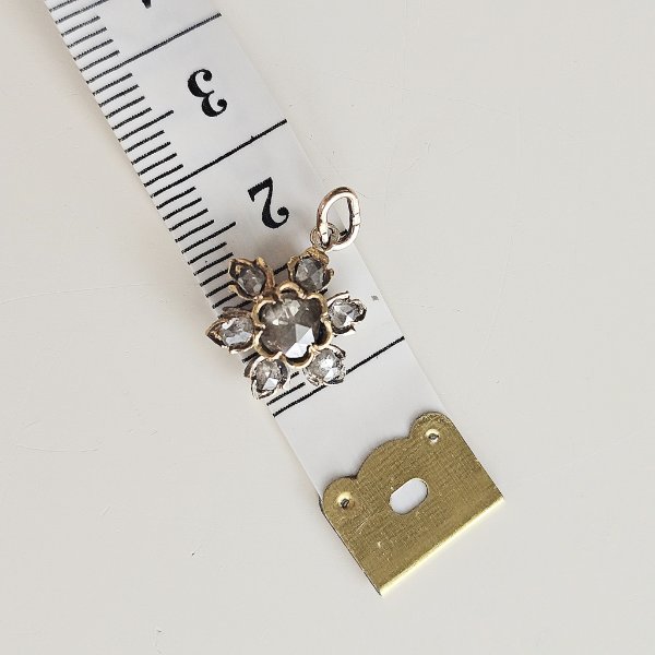 https://ekszeraukcio-ng-production-product.s3.eu-central-1.amazonaws.com/c15d03d2-8081-4235-b689-7caf71a1858f_thumbnail