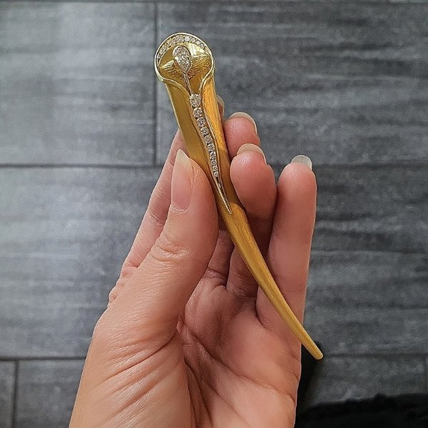 https://ekszeraukcio-ng-production-product.s3.eu-central-1.amazonaws.com/c237a5f7-7a8a-48e3-9532-9d675c1c2004_thumbnail