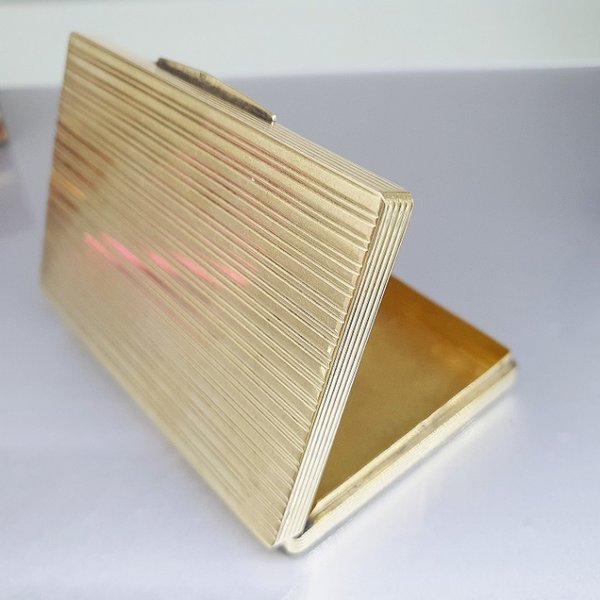 https://ekszeraukcio-ng-production-product.s3.eu-central-1.amazonaws.com/c3ae4ab2-2456-4435-a661-d203da2ada24_thumbnail