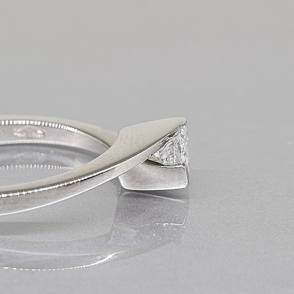 https://ekszeraukcio-ng-production-product.s3.eu-central-1.amazonaws.com/c48e4293-e238-43ec-8927-41daaf1d55c8_thumbnail