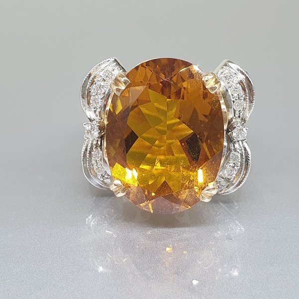 https://ekszeraukcio-ng-production-product.s3.eu-central-1.amazonaws.com/c70f3b24-c2fa-4a96-b7d3-cf8b0bf908b8_thumbnail