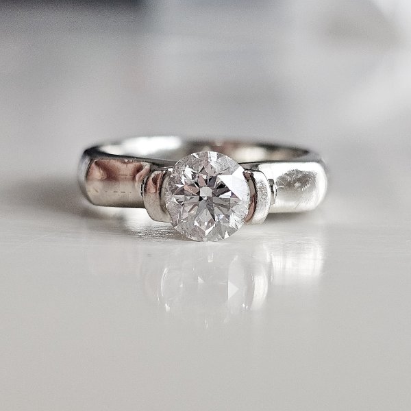 https://ekszeraukcio-ng-production-product.s3.eu-central-1.amazonaws.com/c880d227-213c-4fc5-900b-d6da87f9bd93_thumbnail