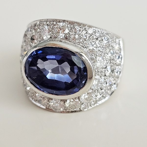 https://ekszeraukcio-ng-production-product.s3.eu-central-1.amazonaws.com/c8a73f77-5e8f-418b-8e3e-144076179479_thumbnail