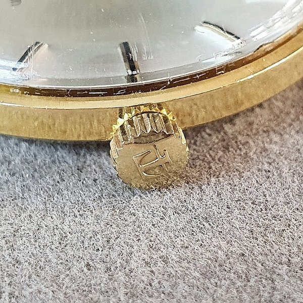 https://ekszeraukcio-ng-production-product.s3.eu-central-1.amazonaws.com/c970f657-e6bb-4129-8838-b62781eb092b_thumbnail