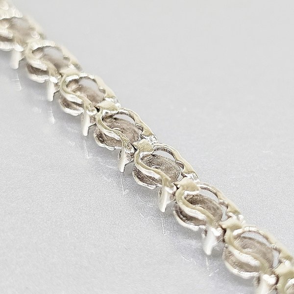 https://ekszeraukcio-ng-production-product.s3.eu-central-1.amazonaws.com/cad6b3d0-6dbb-4050-a7db-59e61db691c1_thumbnail