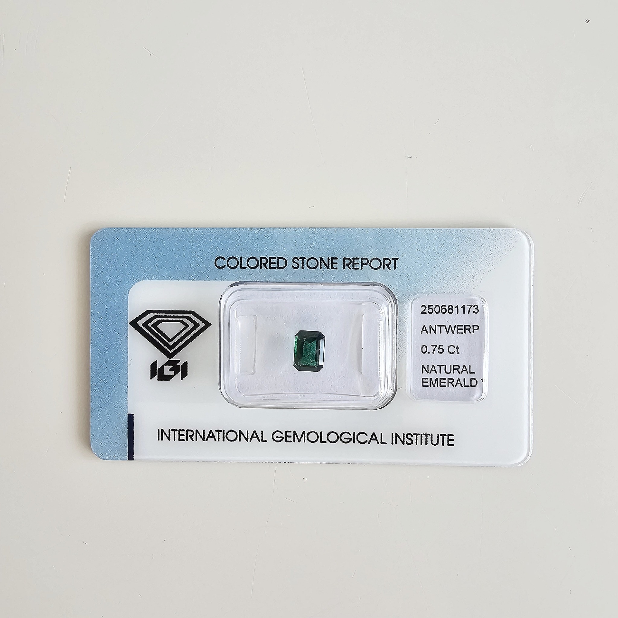 https://ekszeraukcio-ng-production-product.s3.eu-central-1.amazonaws.com/cbfbb93e-e2d4-4eb0-b07e-1f512d9c90a8