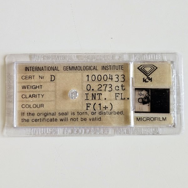 https://ekszeraukcio-ng-production-product.s3.eu-central-1.amazonaws.com/cc31aaba-6b73-4f80-8ad7-e772af0b780c_thumbnail