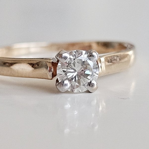 https://ekszeraukcio-ng-production-product.s3.eu-central-1.amazonaws.com/cf22a29c-5525-420a-b7a4-fc507f0c4f68_thumbnail