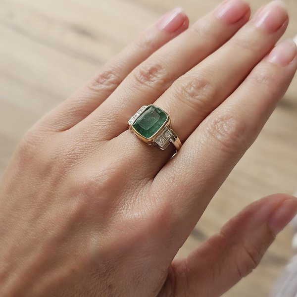 https://ekszeraukcio-ng-production-product.s3.eu-central-1.amazonaws.com/cf3a302c-a0c0-4b7e-8af2-c5b45c0c4b89_thumbnail