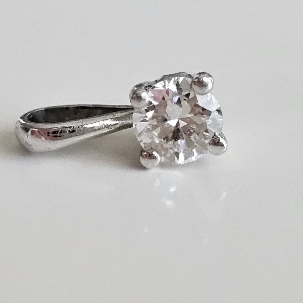 https://ekszeraukcio-ng-production-product.s3.eu-central-1.amazonaws.com/d2180a4a-42ee-48c3-ae03-4f5be7c81fa7_thumbnail