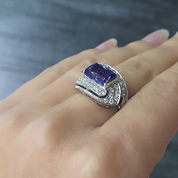 https://ekszeraukcio-ng-production-product.s3.eu-central-1.amazonaws.com/d2ccab94-352c-48fc-81b2-532bc3a12e2c_thumbnail