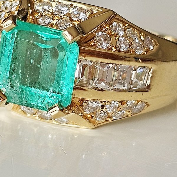https://ekszeraukcio-ng-production-product.s3.eu-central-1.amazonaws.com/d7cc3172-6d64-43d9-92f4-fd2ca98e2de9_thumbnail