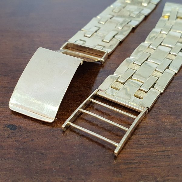 https://ekszeraukcio-ng-production-product.s3.eu-central-1.amazonaws.com/dd361fe2-f1f4-4e43-94ed-ac79e0d777a0_thumbnail