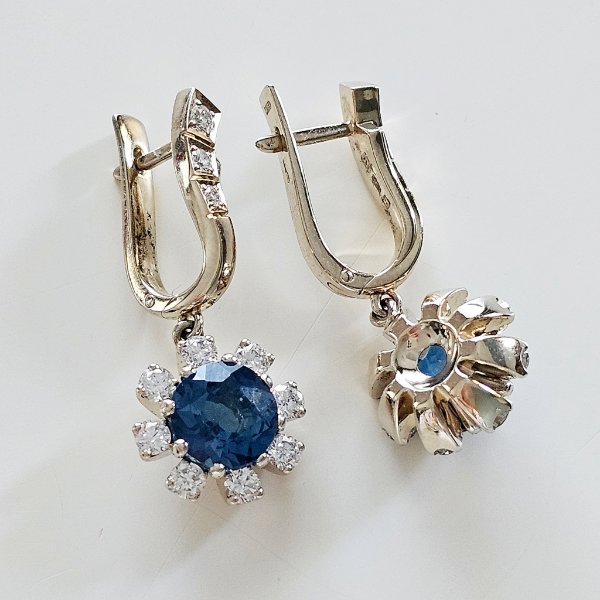 https://ekszeraukcio-ng-production-product.s3.eu-central-1.amazonaws.com/e27764ed-c600-4b1c-8728-bac5c1b43a70_thumbnail