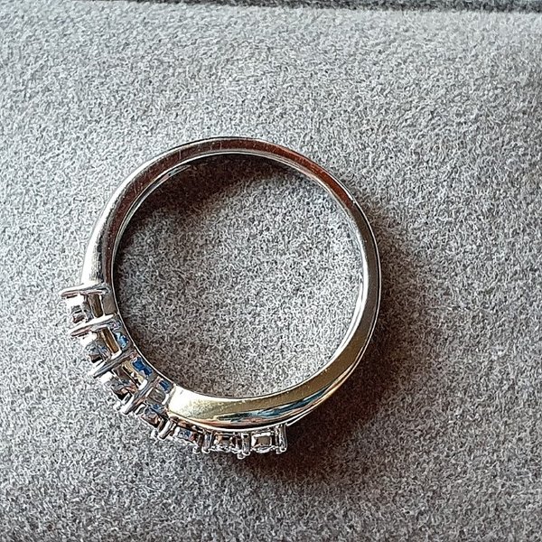https://ekszeraukcio-ng-production-product.s3.eu-central-1.amazonaws.com/e4549b24-5658-4d1d-8495-7f6e7e5ab026_thumbnail